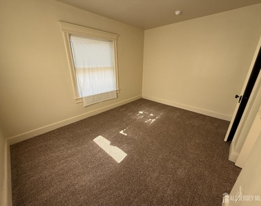 309 Dunellen Avenue - Photo Thumbnail 24