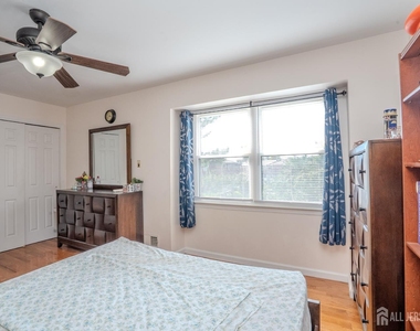 6005 N Oaks Boulevard - Photo Thumbnail 46