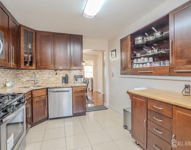 6005 N Oaks Boulevard - Photo Thumbnail 28