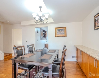 6005 N Oaks Boulevard - Photo Thumbnail 21