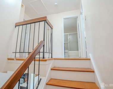 6005 N Oaks Boulevard - Photo Thumbnail 35