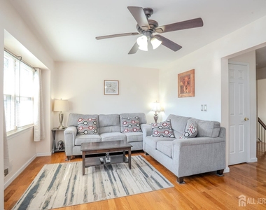 6005 N Oaks Boulevard - Photo Thumbnail 24
