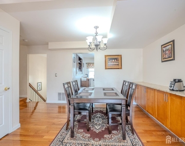6005 N Oaks Boulevard - Photo Thumbnail 22
