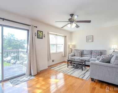 6005 N Oaks Boulevard - Photo Thumbnail 23