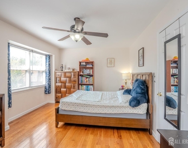 6005 N Oaks Boulevard - Photo Thumbnail 32