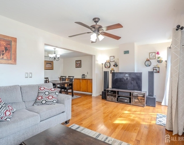 6005 N Oaks Boulevard - Photo Thumbnail 25