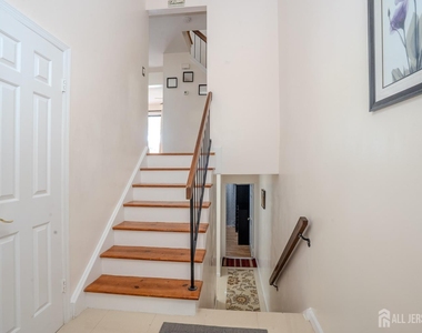 6005 N Oaks Boulevard - Photo Thumbnail 44