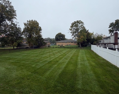 4 Michael Avenue - Photo Thumbnail 18