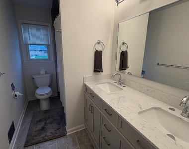 4 Michael Avenue - Photo Thumbnail 16