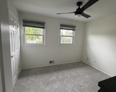 4 Michael Avenue - Photo Thumbnail 15