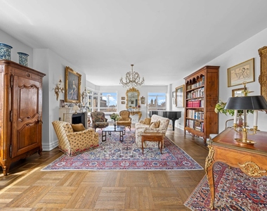 19 E 88th Street - Photo Thumbnail 2