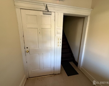 309 Dunellen Avenue - Photo Thumbnail 3