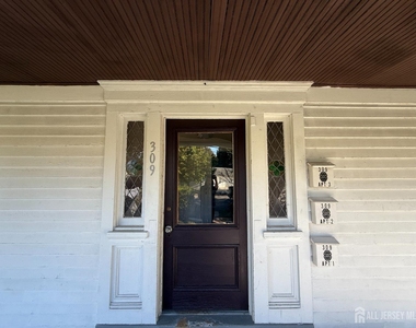 309 Dunellen Avenue - Photo Thumbnail 2