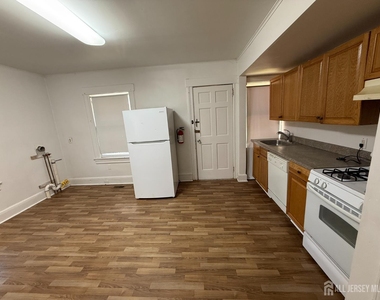 309 Dunellen Avenue - Photo Thumbnail 9
