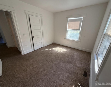 309 Dunellen Avenue - Photo Thumbnail 18