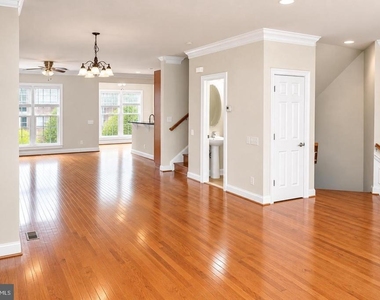 43555 White Cap Terrace - Photo Thumbnail 3