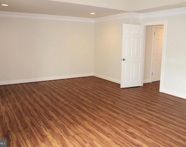 43555 White Cap Terrace - Photo Thumbnail 12