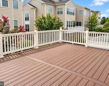 43555 White Cap Terrace - Photo Thumbnail 25