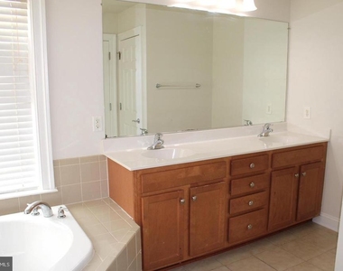 43555 White Cap Terrace - Photo Thumbnail 14