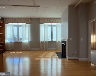 4490 Market Commons Drive - Photo Thumbnail 16