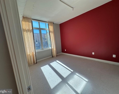 4490 Market Commons Drive - Photo Thumbnail 14