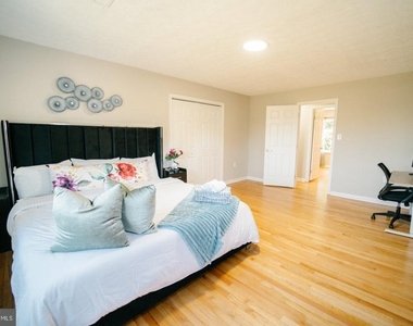 504 Arnon Meadow Road - Photo Thumbnail 20