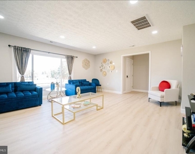 504 Arnon Meadow Road - Photo Thumbnail 16