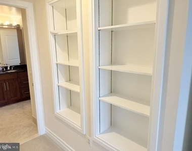 8220 Crestwood Heights Drive - Photo Thumbnail 23