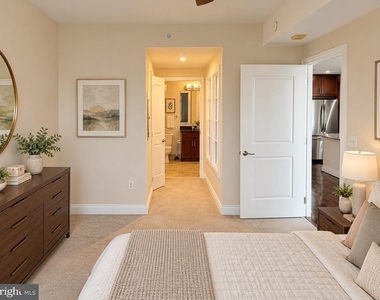 8220 Crestwood Heights Drive - Photo Thumbnail 18