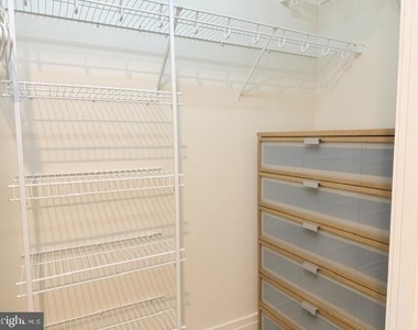 8220 Crestwood Heights Drive - Photo Thumbnail 26