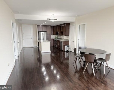 8220 Crestwood Heights Drive - Photo Thumbnail 11