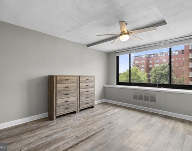 1021 Arlington Boulevard - Photo Thumbnail 27
