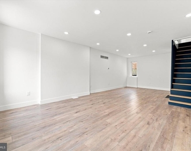 2021 E Sergeant Street - Photo Thumbnail 1