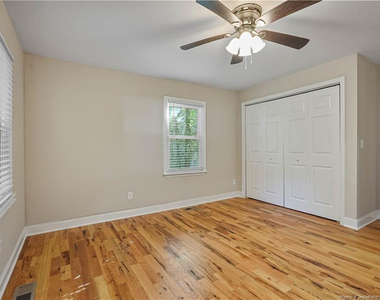 331 Lincoln Drive - Photo Thumbnail 14