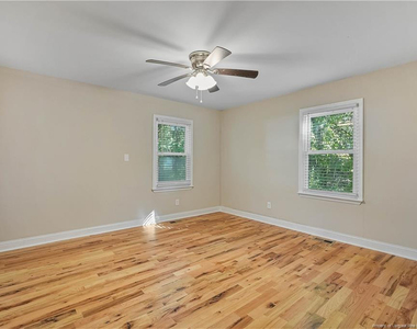 331 Lincoln Drive - Photo Thumbnail 13