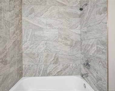 331 Lincoln Drive - Photo Thumbnail 16