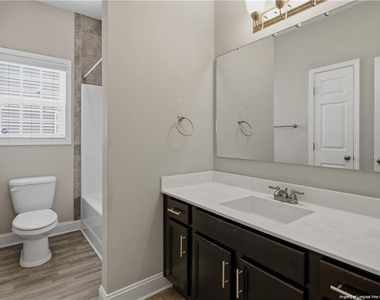 155 Tellmont Street - Photo Thumbnail 14