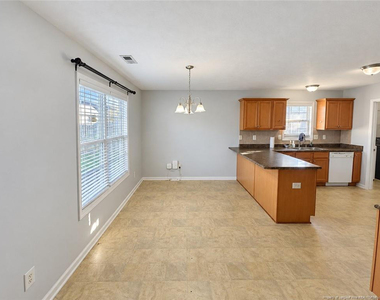 249 Saint George Drive - Photo Thumbnail 4
