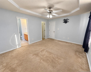249 Saint George Drive - Photo Thumbnail 8