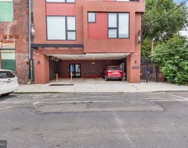 1935 E Hazzard Street - Photo Thumbnail 22