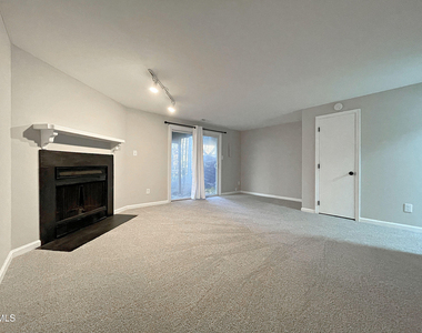 7328 Summerland Drive - Photo Thumbnail 19