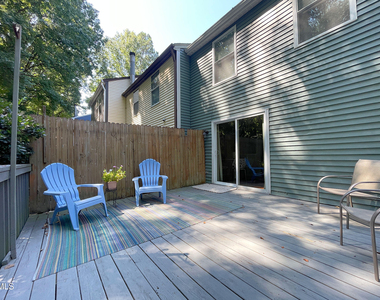 7328 Summerland Drive - Photo Thumbnail 22