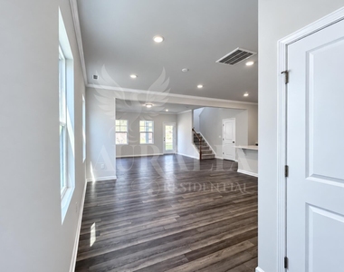 121 Sea Cave Lane - Photo Thumbnail 4