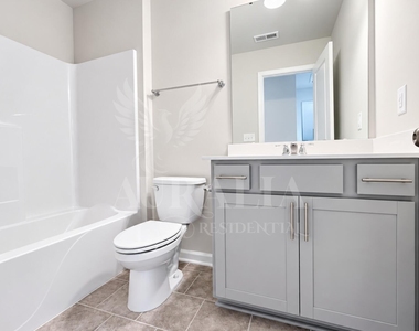 121 Sea Cave Lane - Photo Thumbnail 19