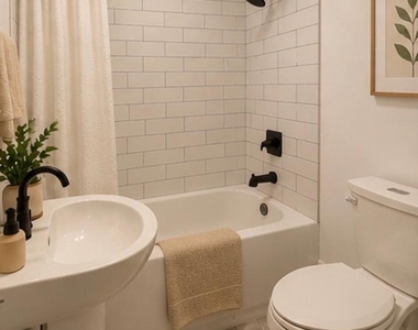 5038 Wayne Avenue - Photo Thumbnail 3