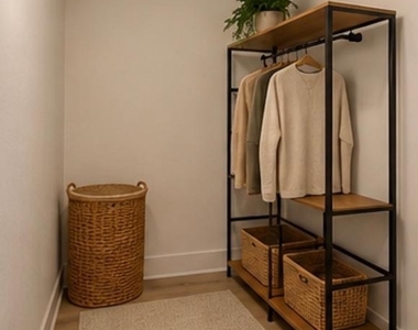 5038 Wayne Avenue - Photo Thumbnail 5