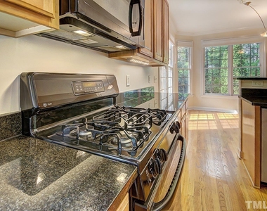 5215 Tahoe Drive - Photo Thumbnail 9