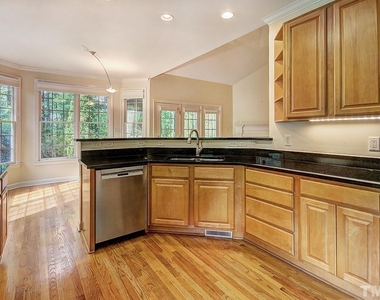 5215 Tahoe Drive - Photo Thumbnail 7