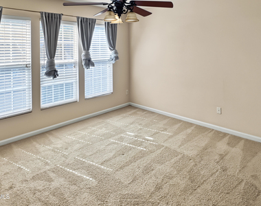 1672 Brook Fern Way - Photo Thumbnail 15