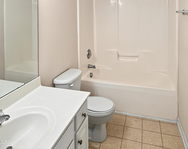 1672 Brook Fern Way - Photo Thumbnail 14